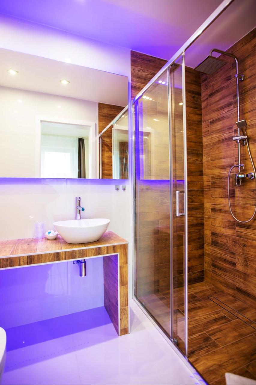 Adonis Apartments Swinoujscie Bagian luar foto