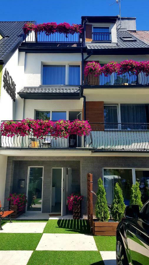 Adonis Apartments Swinoujscie Bagian luar foto